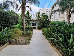 Prestige Luxurious 120m2 Next to UN Offices Lac2