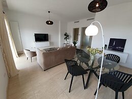 Prestige Luxurious 120m2 Next to UN Offices Lac2