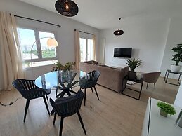 Prestige Luxurious 120m2 Next to UN Offices Lac2