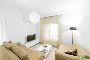 The Business Stay Spacious Well Located in Lac 2