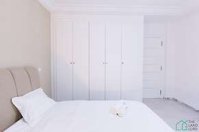 The Business Stay Spacious Well Located in Lac 2