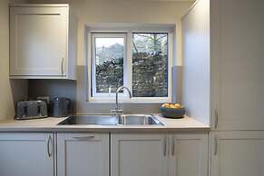 Ferndale s Hideaway - 1 Bedroom Spacious Apartment - Central Ambleside