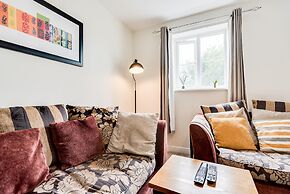 Modern 2 Bedroom Apartment in Popular Jericho