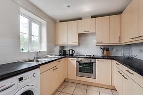 Modern 2 Bedroom Apartment in Popular Jericho