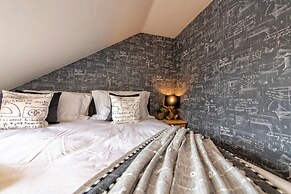 A Very British Place to Stay - 3 Bedrooms Central