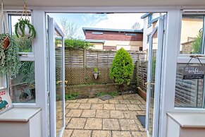 A Very British Place to Stay - 3 Bedrooms Central