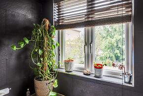 Headington Orchard - 3 Bedroom House Parking Garden