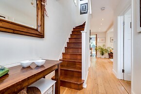 Headington Orchard - 3 Bedroom House Parking Garden