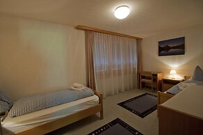 Haus Pan Apartment Gugla