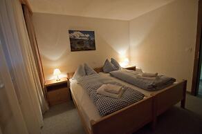 Haus Pan Apartment Tosse