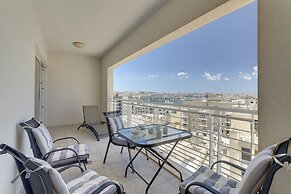 Luxury Apartment inc Pool Views