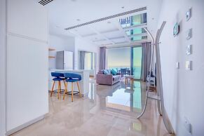 Luxurious Apt With Ocean Views and Pool in Tigne Point