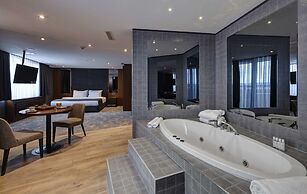 Nova Vista Eskisehir Centrum Hotel, a Member of Radisson Individuals