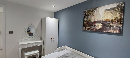 Lovely 2-bed Apartment in Coventry