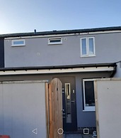 Lovely 2-bed Apartment in Coventry