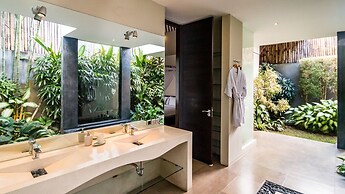 Villa Alice Satu by Villa Finder