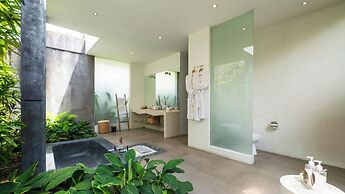 Villa Alice Satu by Villa Finder