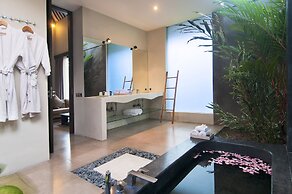 Villa Alice Satu by Villa Finder