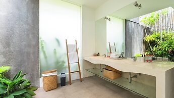 Villa Alice Satu by Villa Finder