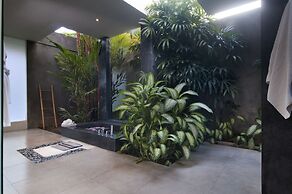 Villa Alice Satu by Villa Finder