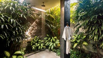 Villa Alice Satu by Villa Finder