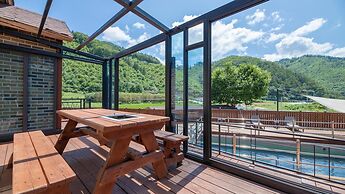 Gapyeong Haneulsup Spa Pension