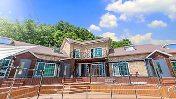 Gapyeong Haneulsup Spa Pension