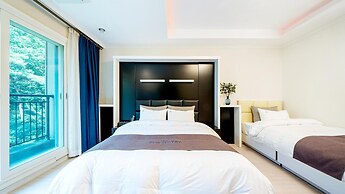 Namwon Hanjeungwonstay Pension