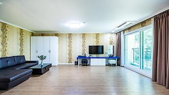 Namwon Hanjeungwonstay Pension