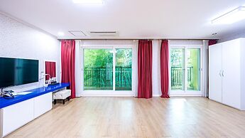 Namwon Hanjeungwonstay Pension