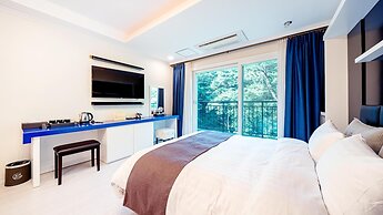 Namwon Hanjeungwonstay Pension