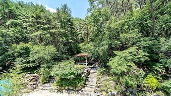 Namwon Hanjeungwonstay Pension