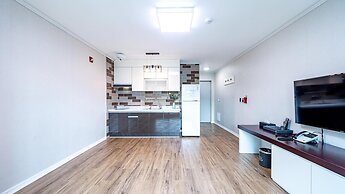 Namwon Hanjeungwonstay Pension