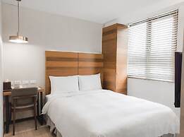 CHECK inn Express Taipei Station