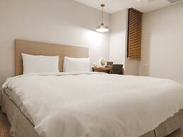 CHECK inn Express Taipei Station