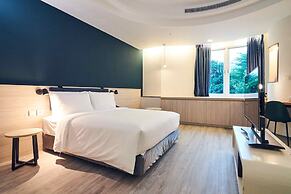 CHECK inn Select Taipei Nangang