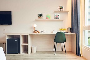 CHECK inn Select Taipei Nangang