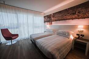 Life Hotel