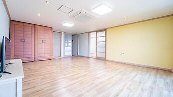 Yeosu Moranggee Pension