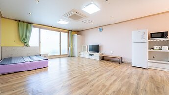 Yeosu Moranggee Pension