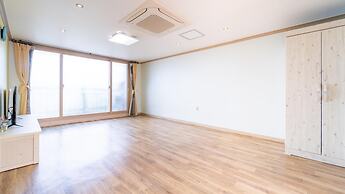 Yeosu Moranggee Pension