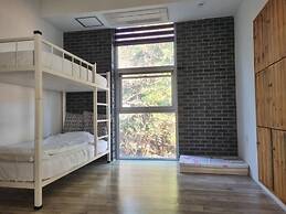 Seogwipo Nupbillehouse