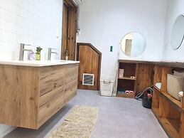 Seogwipo Nupbillehouse