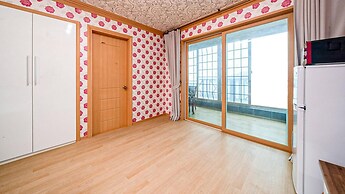 Geoje Mangyang Pension