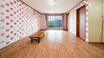 Geoje Mangyang Pension