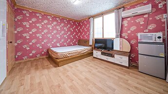 Geoje Mangyang Pension