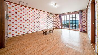 Geoje Mangyang Pension