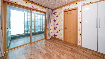 Geoje Mangyang Pension