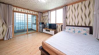 Geoje Mangyang Pension