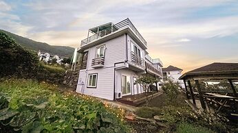 Geoje Mangyang Pension